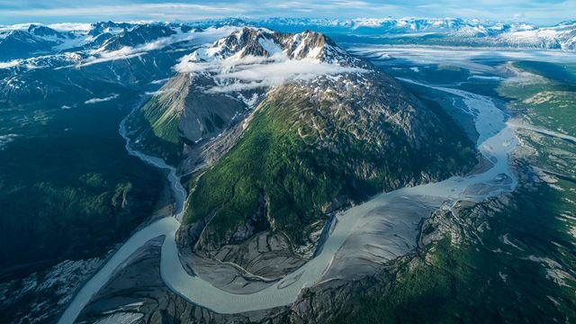 Haines Junction with Kluane mountains