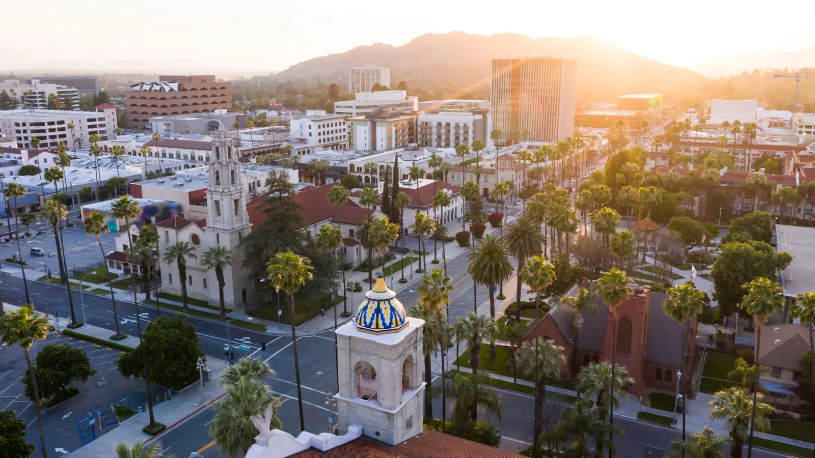 Riverside California downtown and Mission Inn